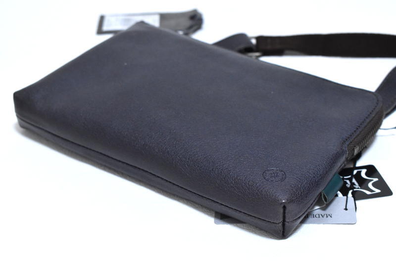 新品 AXE アックス 2WAY レザー ベルトポーチ&ショルダーバッグ 新品 AXE アックス 2WAY レザー ベルトポーチ&ショルダーバッグ