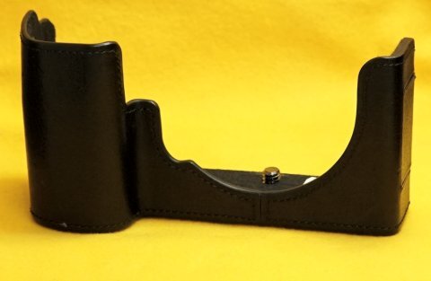 純正ボディケースです。使用感あり。