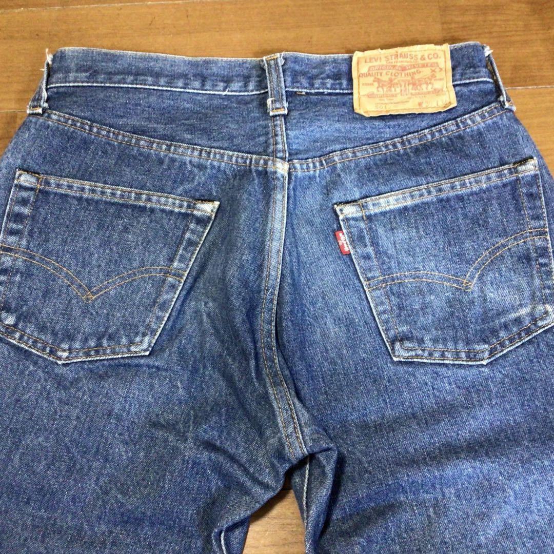 82年USA製リーバイス501 赤耳 W30 股下75cm 裾チェーン 黒カン 82年USA製リーバイス501 赤耳 W30 股下75cm 裾チェーン 黒カン