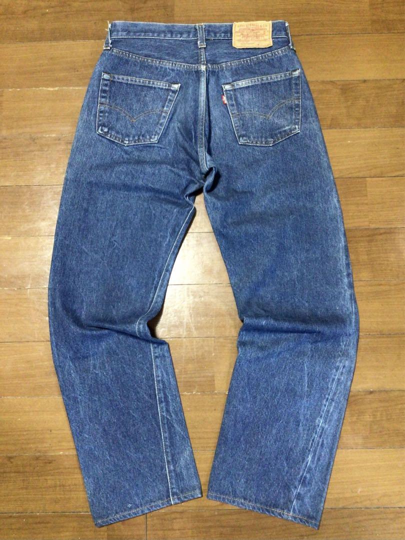 82年USA製リーバイス501 赤耳 W30 股下75cm 裾チェーン 黒カン 82年USA製リーバイス501 赤耳 W30 股下75cm 裾チェーン 黒カン