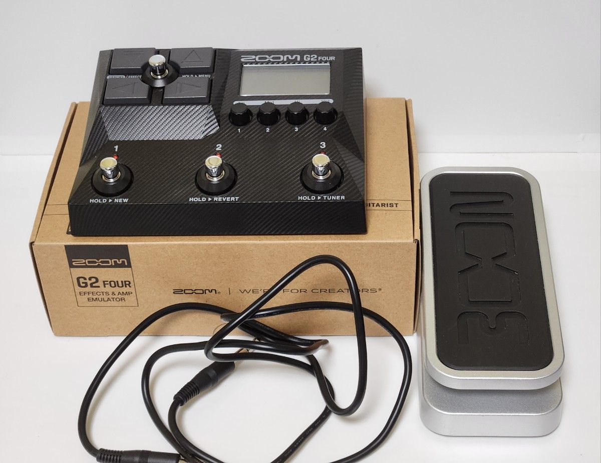 ZOOM G2 FOUR & FP02M セット ZOOM G2 FOUR & FP02M セット