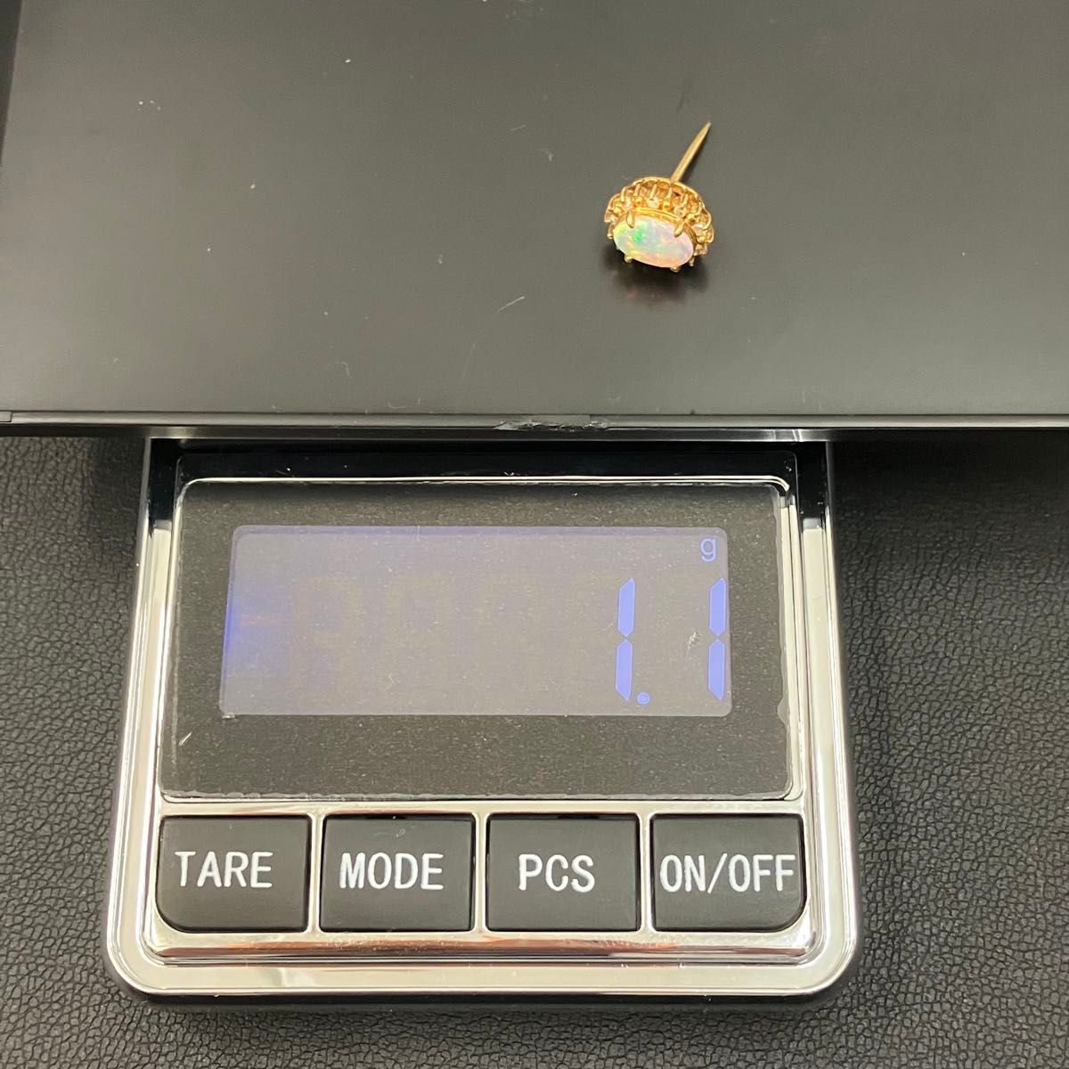 K18刻印あり】金製 オパール タイタック ネクタイピン K18刻印あり】金製 オパール タイタック ネクタイピン