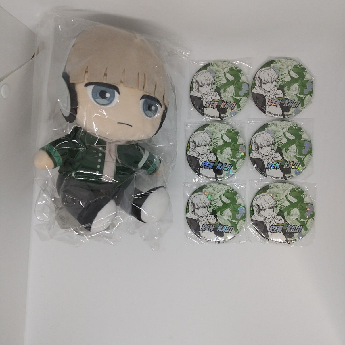 WIND BREAKER ウィンブレ 梶蓮 ホログラム缶バッジ ぬいぐるみ WIND BREAKER ウィンブレ 梶蓮 ホログラム缶バッジ ぬいぐるみ