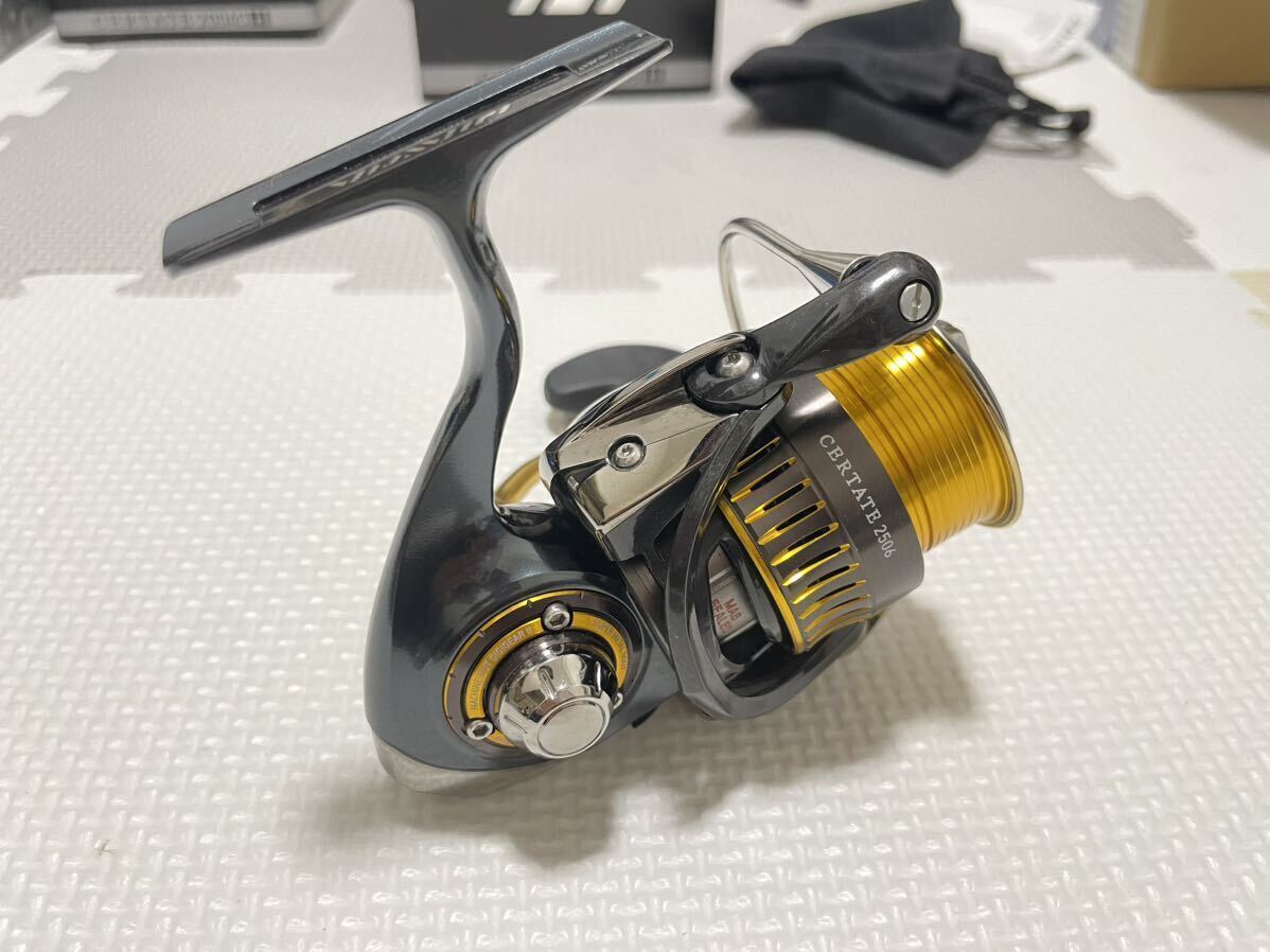 ダイワ 16セルテート 2506 中古美品 ハンドルカスタム ノブ2BB化 ダイワ 16セルテート 2506 中古美品 ハンドルカスタム ノブ2BB化