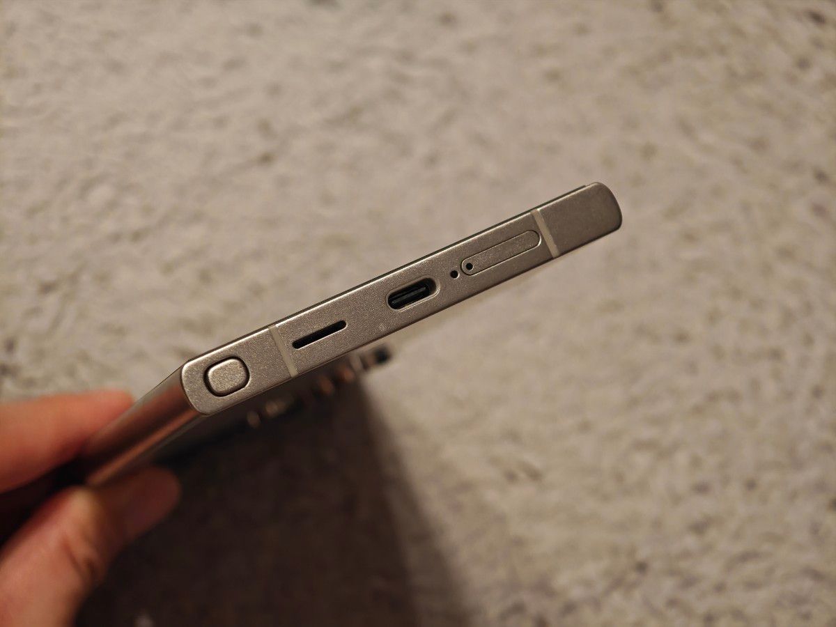Galaxy s24 ultra Samsungオンラインショップ購入品 チタニウム Galaxy s24 ultra Samsungオンラインショップ購入品 チタニウム