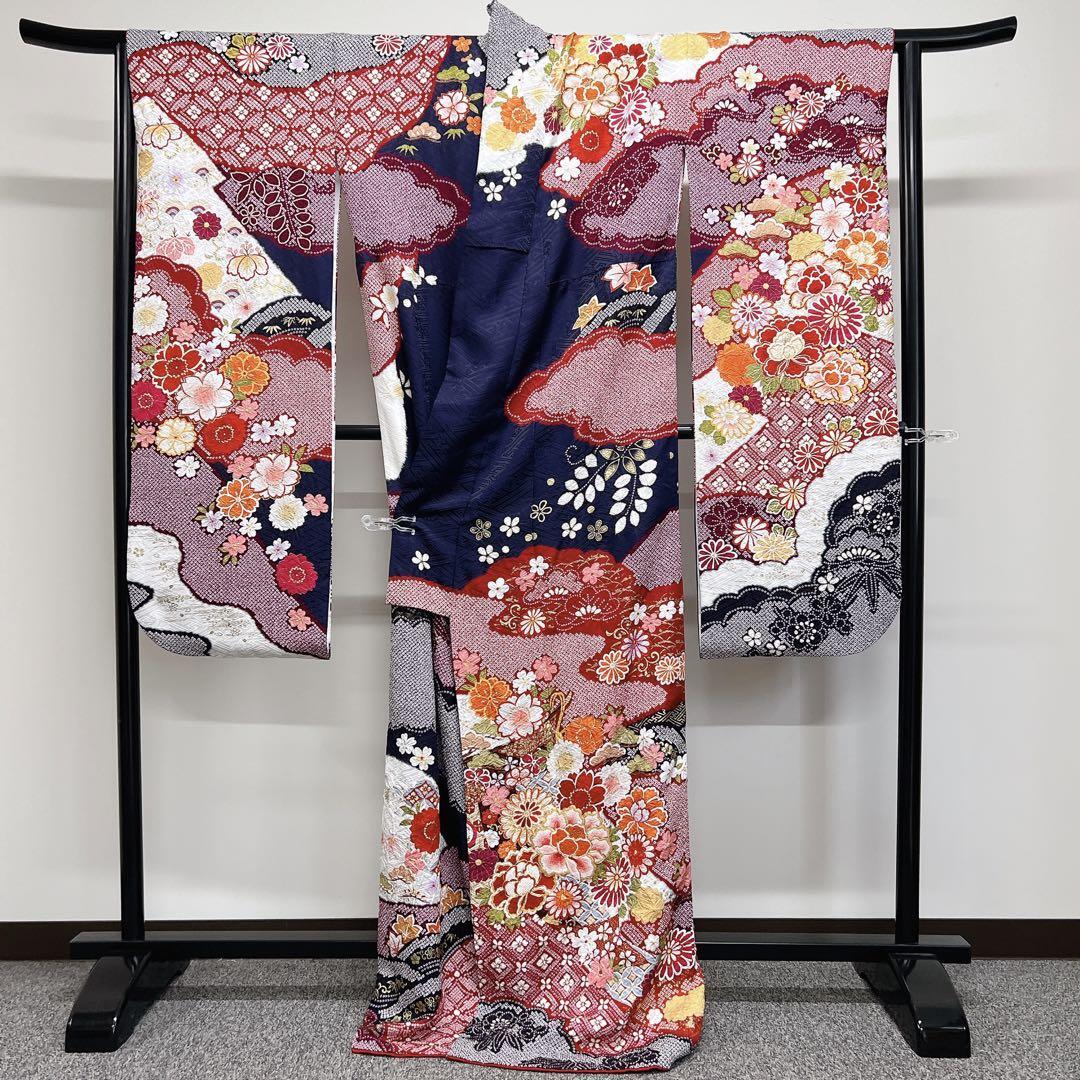 金駒刺繍総絞り鹿の子牡丹梅花振袖着物102a p 金駒刺繍総絞り鹿の子牡丹梅花振袖着物102a p