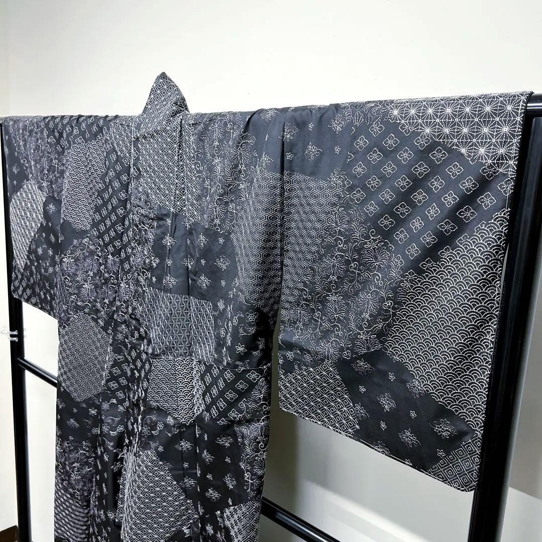 逸品】 総刺子の黒地の大島紬の付け下げ小紋 着物|Yahoo!フリマ 逸品】 総刺子の黒地の大島紬の付け下げ小紋 着物|Yahoo!フリマ