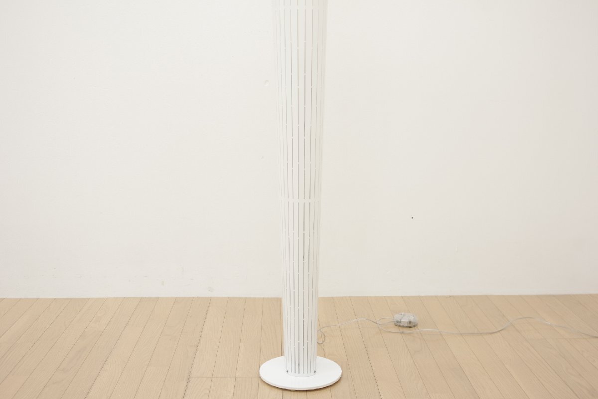 Yahoo!オークション - 展示品 oluce オルーチェ Sher シャー Yahoo!オークション - 展示品 oluce オルーチェ Sher シャー