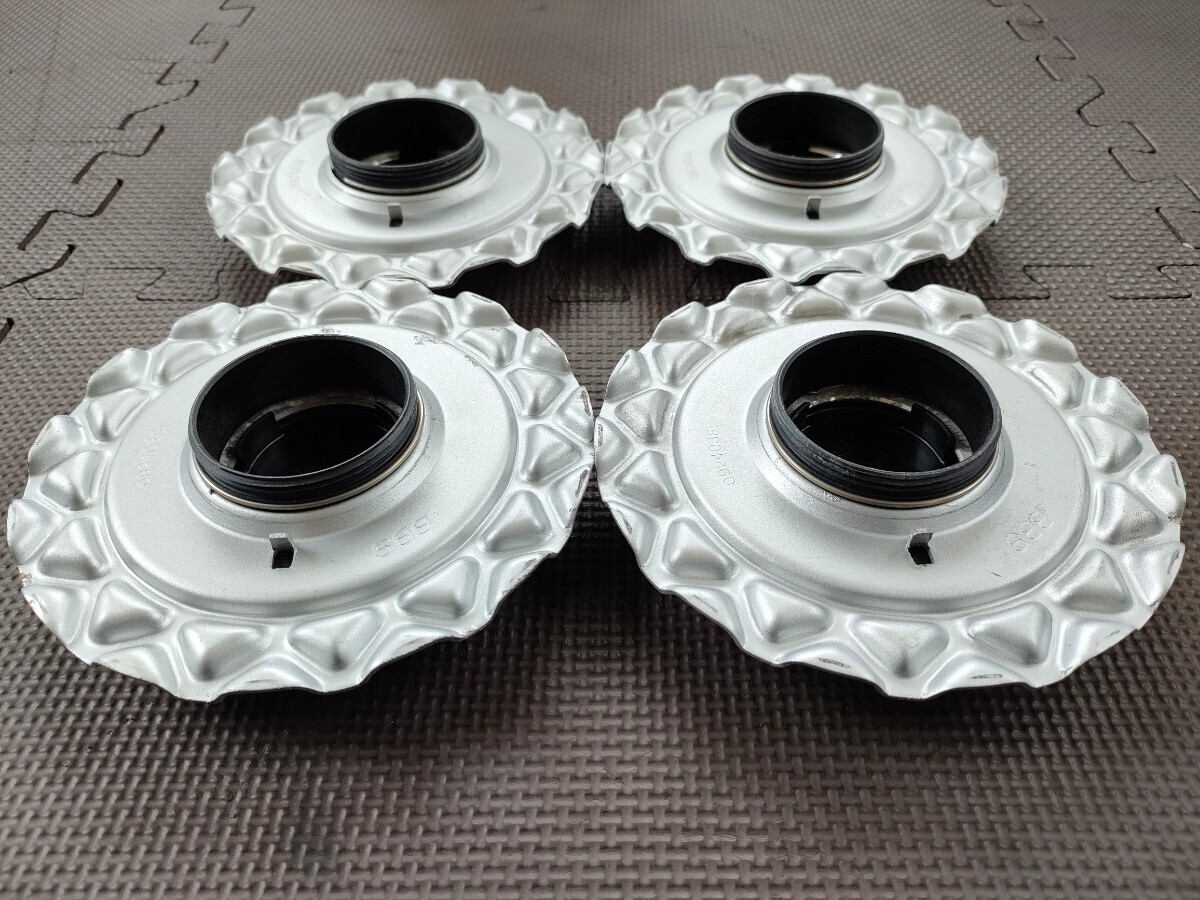 14インチ 15インチ用 BBS RS ネジ式 センターキャップ 14インチ 15インチ用 BBS RS ネジ式 センターキャップ