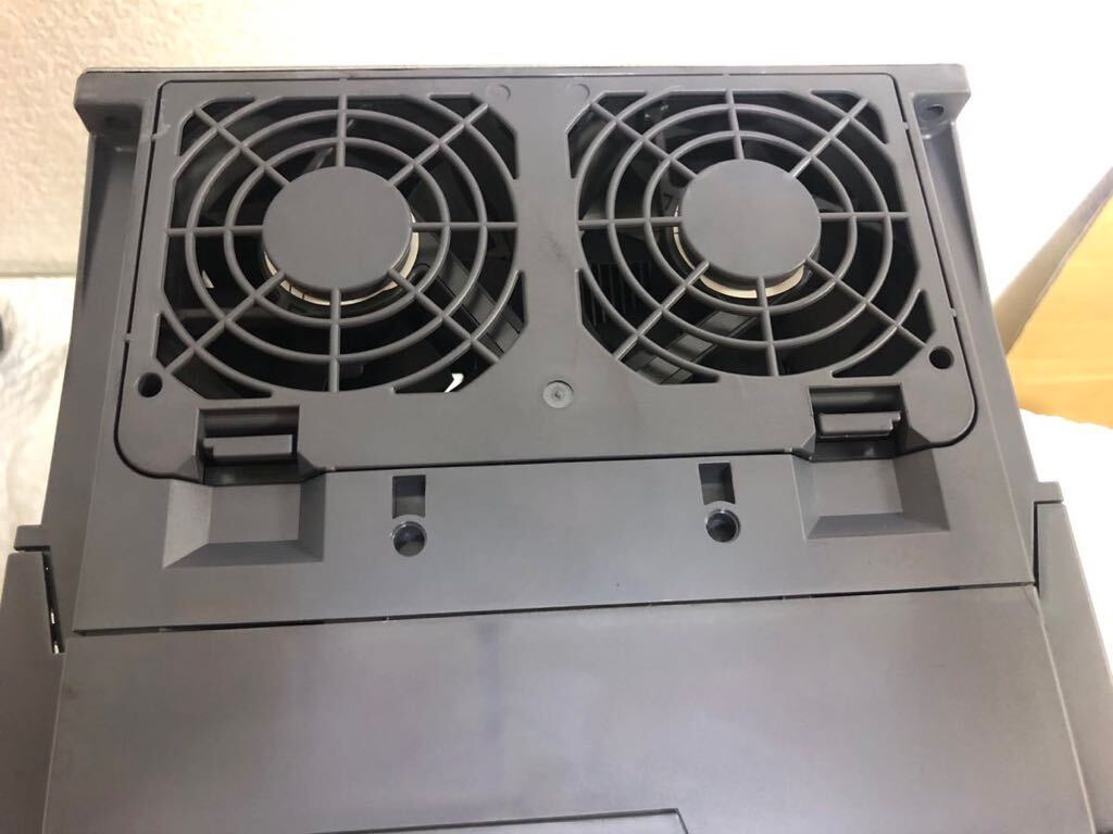 中古美品(動作確認済み)三菱電機 MITSUBISHI インバーター FR 中古美品(動作確認済み)三菱電機 MITSUBISHI インバーター FR