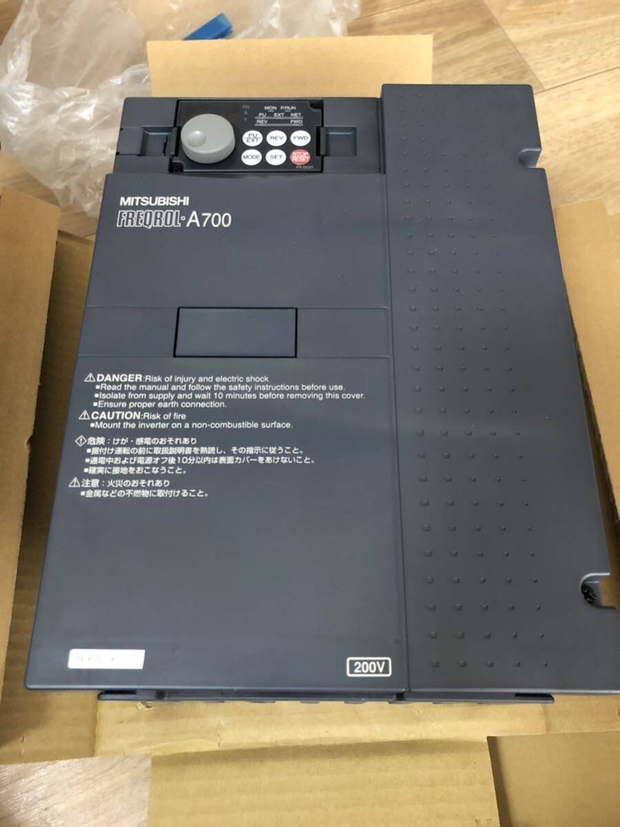 新品未使用(保管品)三菱電機 FR-A720-11K 正規品動作保証 国内 新品未使用(保管品)三菱電機 FR-A720-11K 正規品動作保証 国内