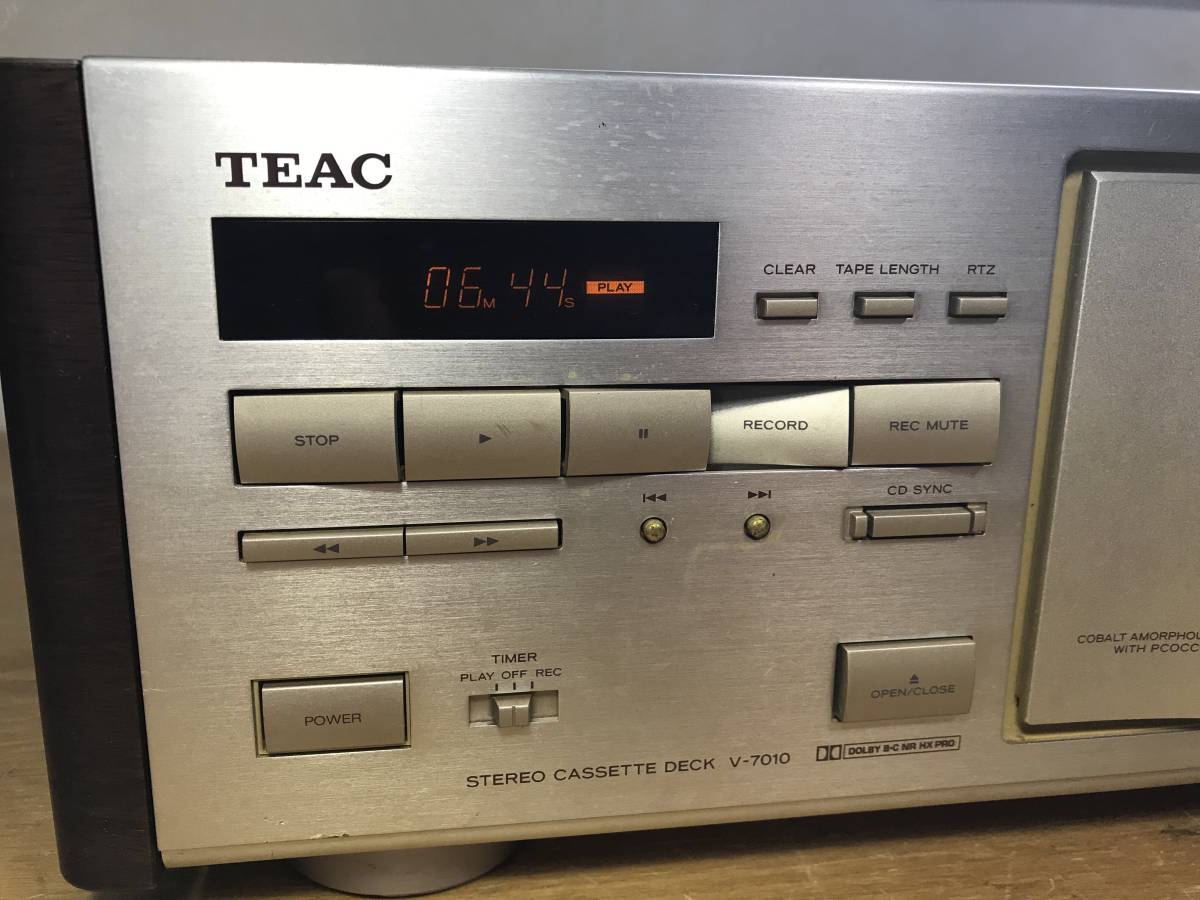 TEAC Teac cassette deck recorder player V-7010 stereo audio 
