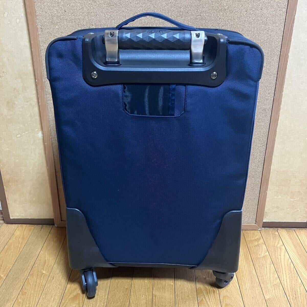 THE NORTH FACE ノースフェイス シャトル 4 ウィーラー SHUTTLE THE NORTH FACE ノースフェイス シャトル 4 ウィーラー SHUTTLE