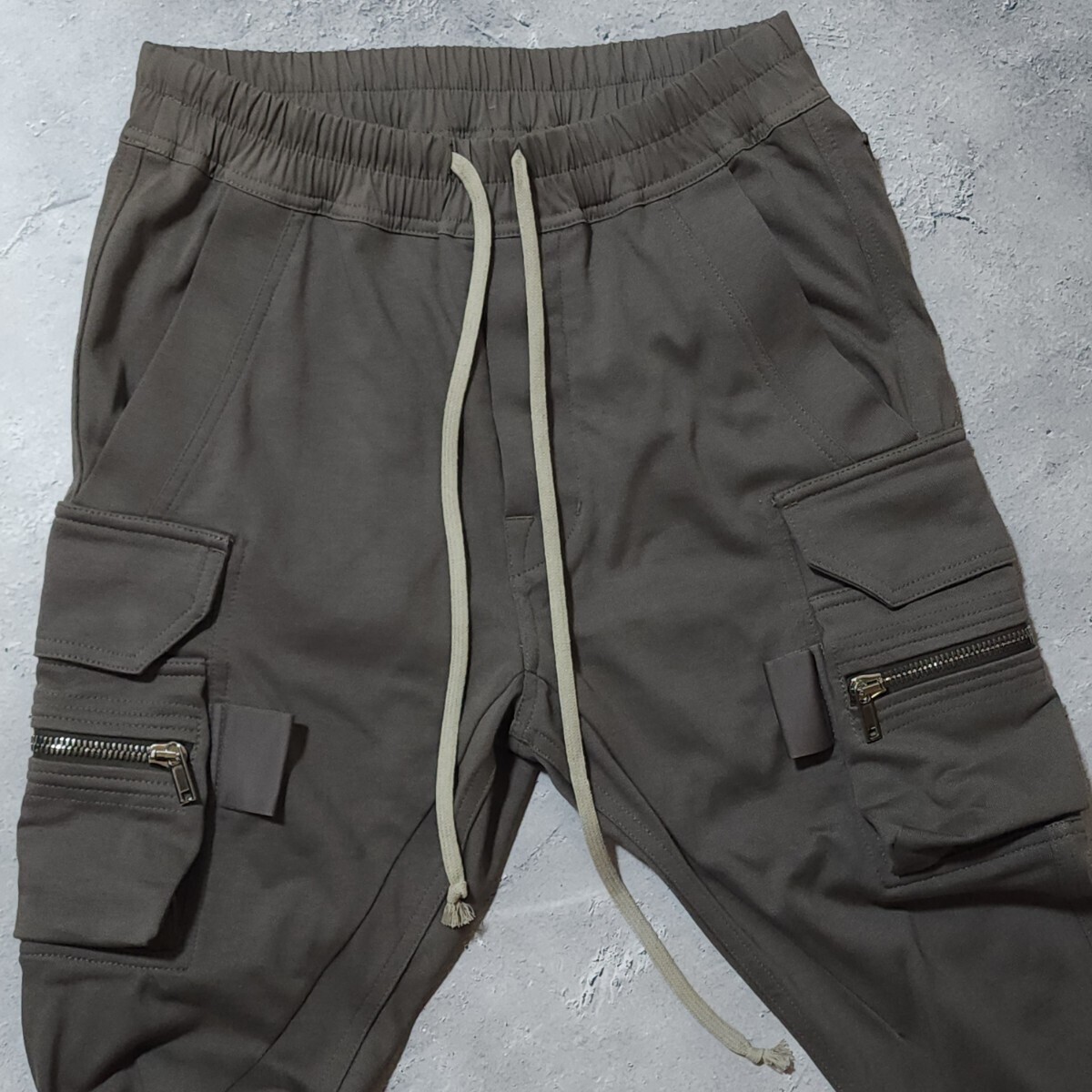 未使用・半額以下】Rick Owens 21FW マストドンカーゴパンツ 未使用・半額以下】Rick Owens 21FW マストドンカーゴパンツ