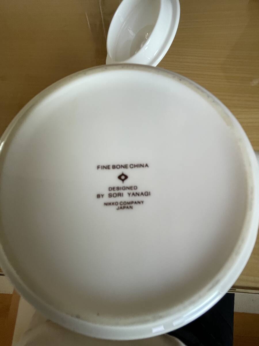Yahoo!オークション - 未使用品・FINE BONE CHINA・デザイン Yahoo!オークション - 未使用品・FINE BONE CHINA・デザイン