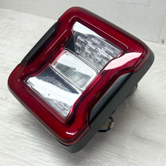 送料込 即決 ジープ ラングラー JL 純正 LED 左 テールライト 送料込 即決 ジープ ラングラー JL 純正 LED 左 テールライト