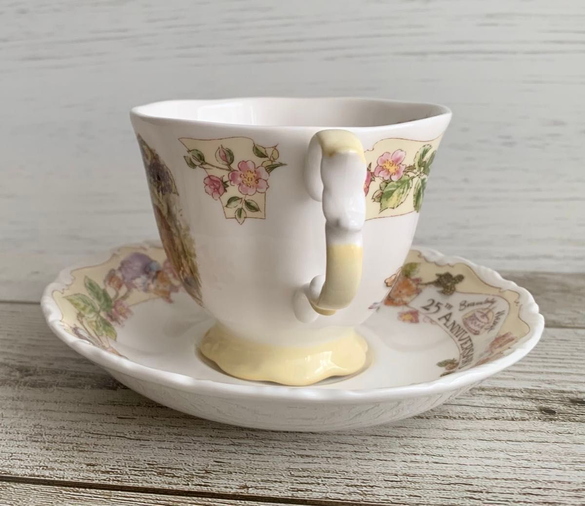 専用】ブランブリーヘッジ 25th Anniversary カップ&ソーサー 専用】ブランブリーヘッジ 25th Anniversary カップ&ソーサー