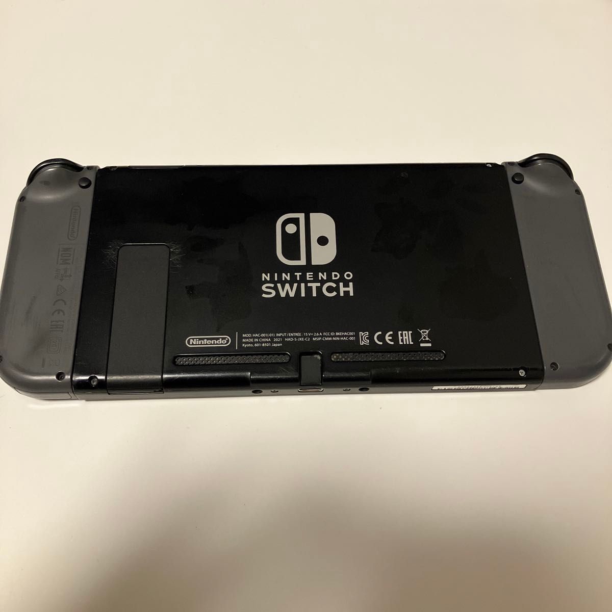 美品】Nintendo Switch 2021年製強化型バッテリー 新品ケース 美品】Nintendo Switch 2021年製強化型バッテリー 新品ケース
