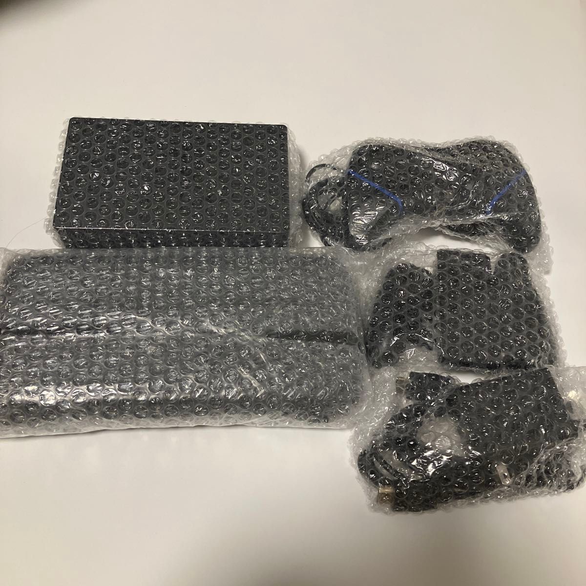 美品】Nintendo Switch 2021年製強化型バッテリー 新品ケース 美品】Nintendo Switch 2021年製強化型バッテリー 新品ケース