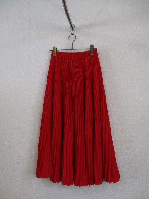  red pleat long skirt (USED)20119②