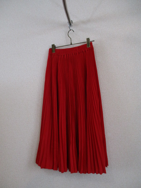  red pleat long skirt (USED)20119②