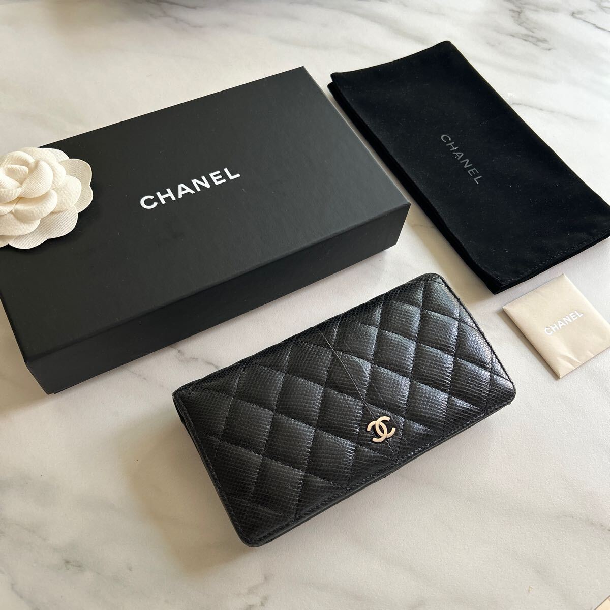 CHANEL シャネル 長財布 マトラッセ ココマーク キャビアスキン CHANEL シャネル 長財布 マトラッセ ココマーク キャビアスキン