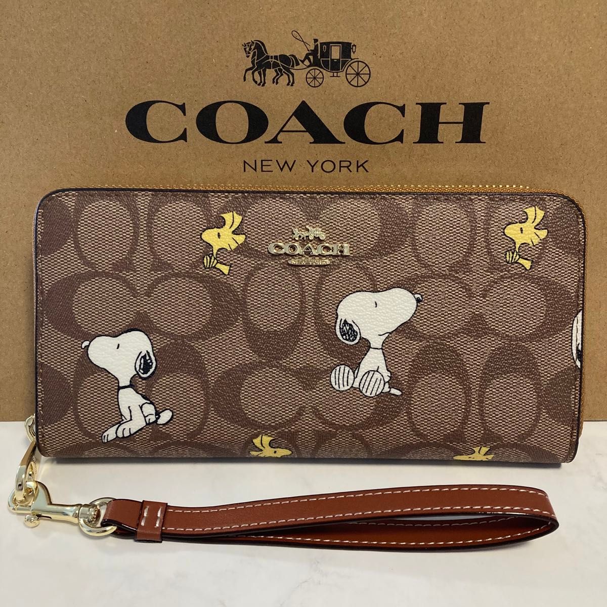 新品未使用 COACH コーチ 長財布 スヌーピー コラボ新作 新品未使用 COACH コーチ 長財布 スヌーピー コラボ新作