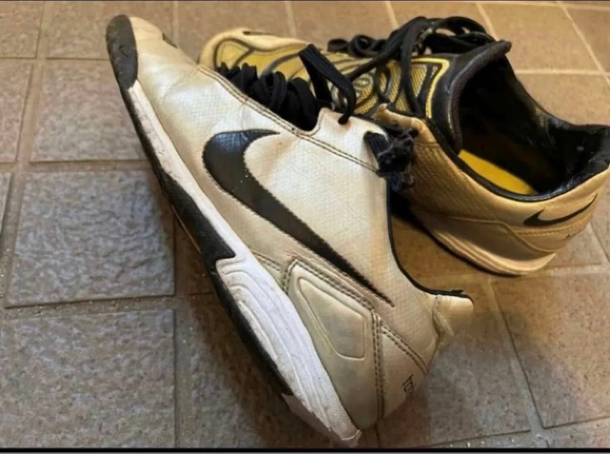 NIKE ナイキ トータル90 サッカー トレーニングシューズ NIKE ナイキ トータル90 サッカー トレーニングシューズ
