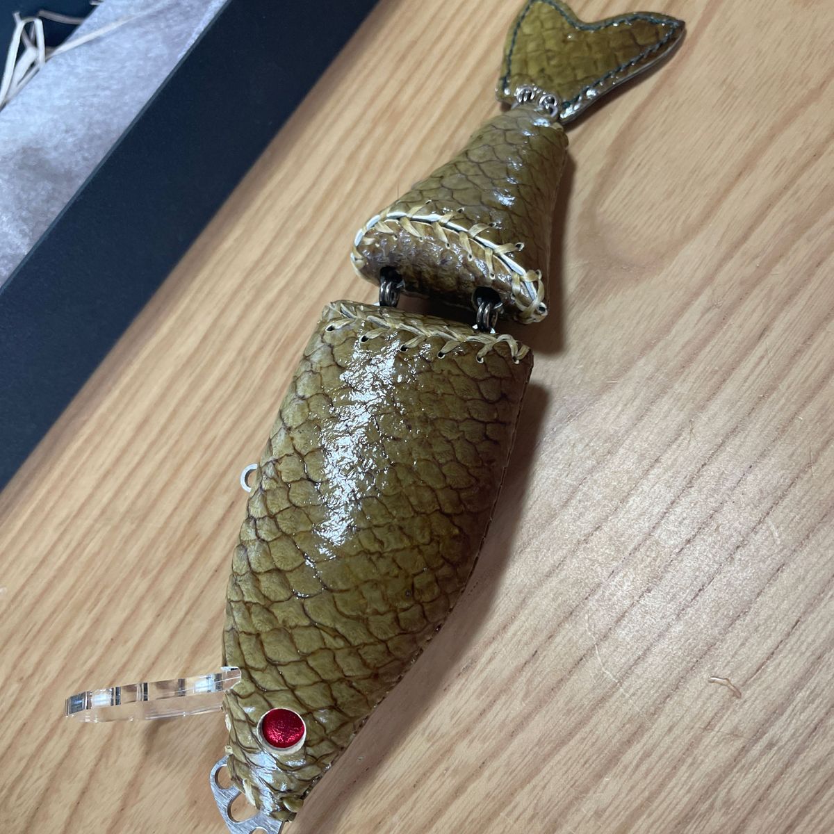 マニフォールド Spec of 198 コバス -Lake BIWA Bass Leather マニフォールド Spec of 198 コバス -Lake BIWA Bass Leather