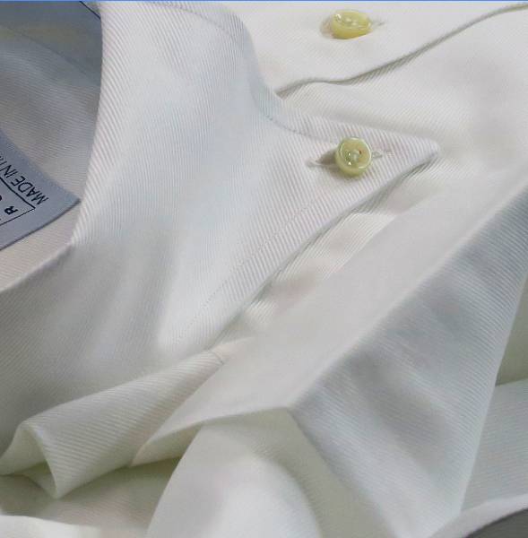 ★イタリアシャツ白DANROMA ドゥエボットーニ STRESA TWILL S 38-89 上質な糸をしっかり綾織りにTWILL撚りあげました！