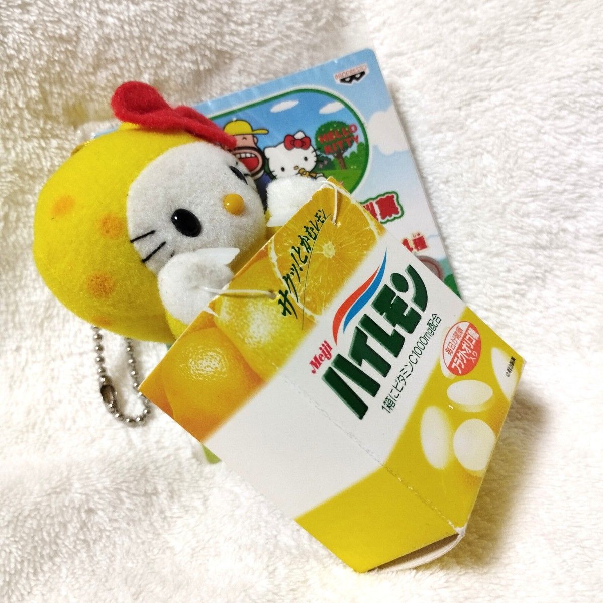 レア ハローキティ 明治製菓 コラボ ケース付マスコット レア ハローキティ 明治製菓 コラボ ケース付マスコット