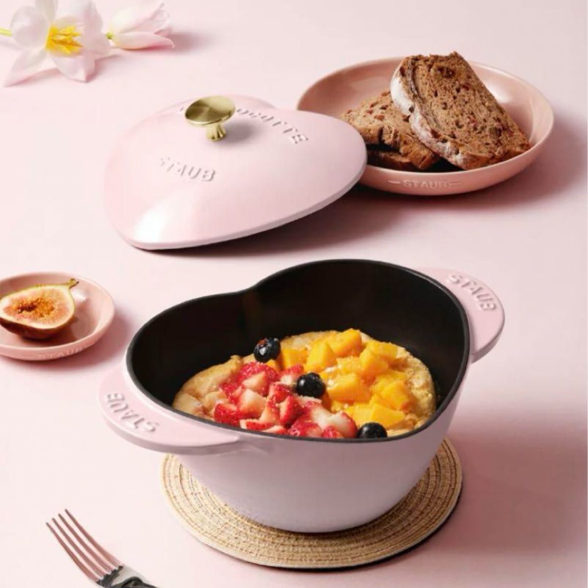 新品未使用 STAUB ハートココット 鍋 熱伝導プレート お得セット 新品未使用 STAUB ハートココット 鍋 熱伝導プレート お得セット