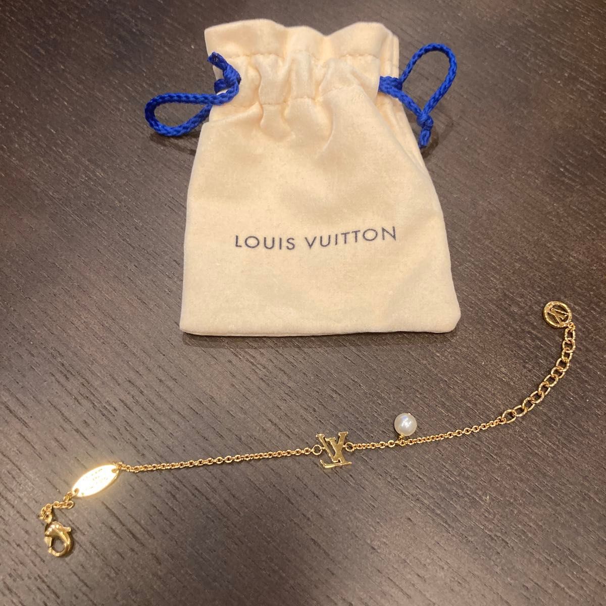 LOUIS VUITTON ブレスレット・LV アイコニック ルイザ ルイヴィトン ブレスレット・LV アイコニック ルイザ|Yahoo