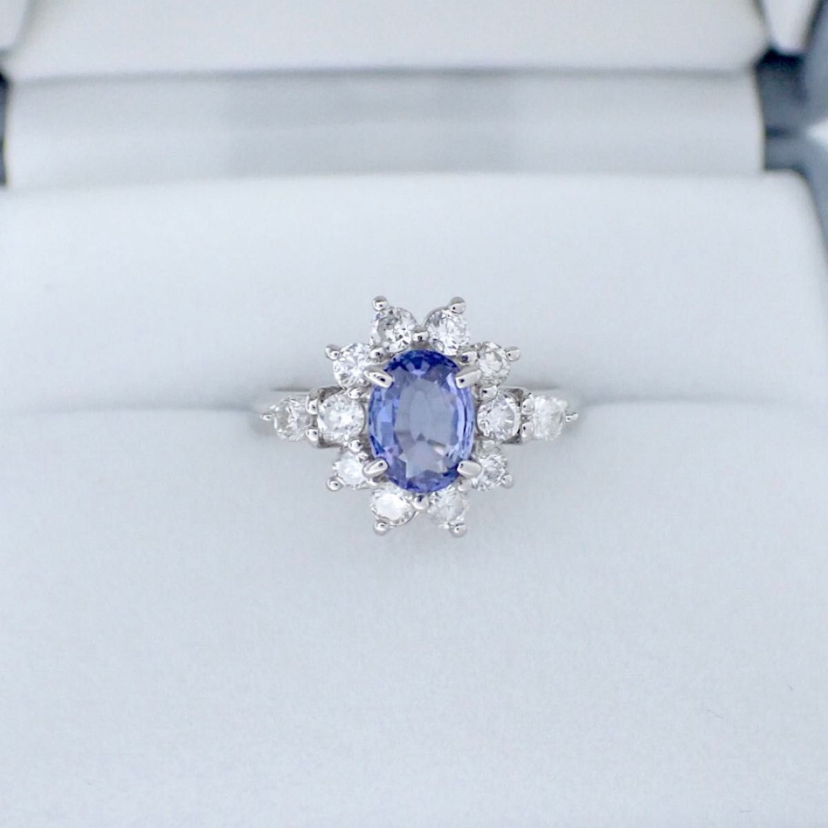 Pt850 サファイアリング S1.07ct D0.29ct 送料無料 - アクセサリー Pt850 サファイアリング S1.07ct D0.29ct 送料無料 - アクセサリー