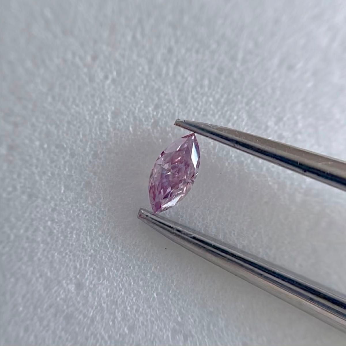 0.069ct SI-2 天然ピンクダイヤFANCY PURPLE PINK