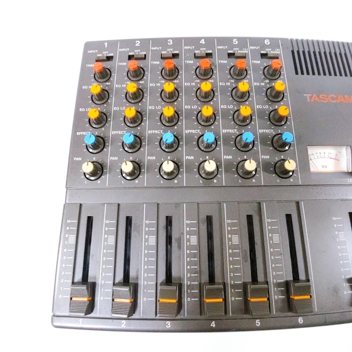 TASCAM M-06 アナログミキサー 6ch MIC LINE ビンテージ 動作品 TASCAM M-06 アナログミキサー 6ch MIC LINE ビンテージ 動作品