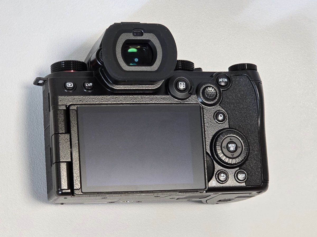 LUMIX S5II ボディ シャッター回数59回 (DC-S5M2 S5II S5Ⅱ LUMIX S5II ボディ シャッター回数59回 (DC-S5M2 S5II S5Ⅱ