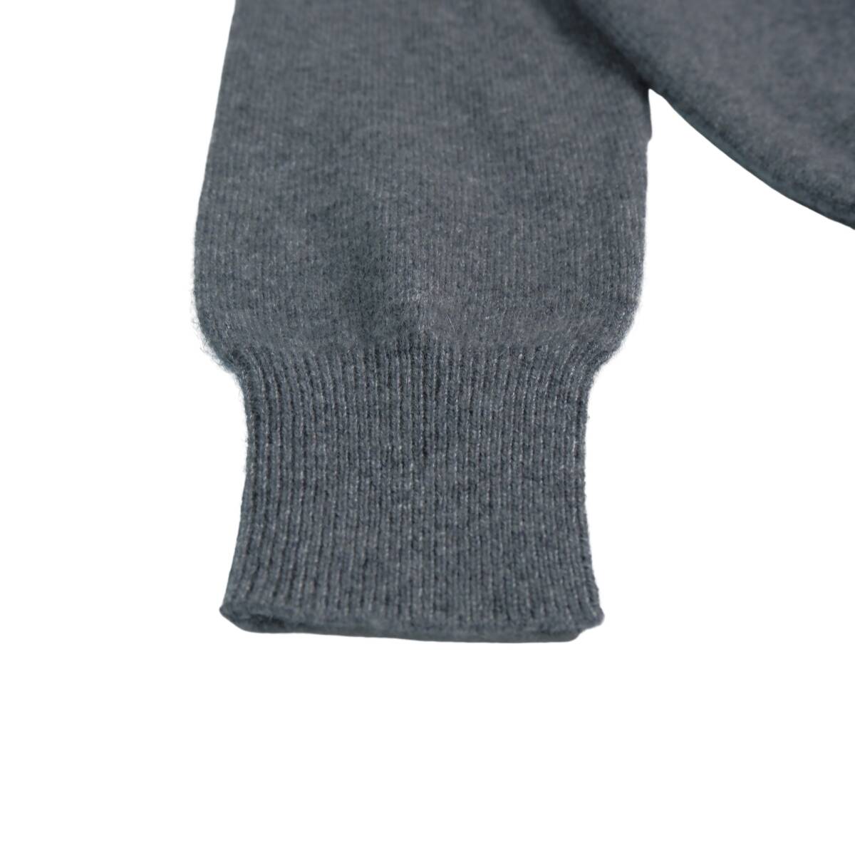 新品 カシミヤ 100% Mabuchi マブチ 馬渕 長袖 ニット セーター 新品 カシミヤ 100% Mabuchi マブチ 馬渕 長袖 ニット セーター