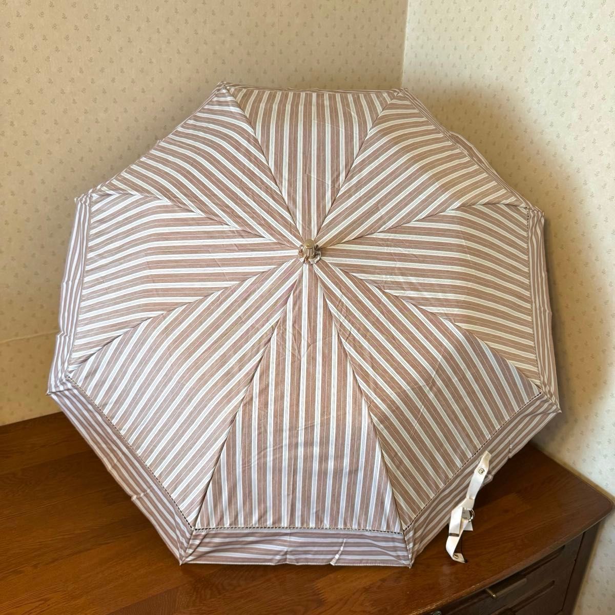 ★新品★GRACY 晴雨兼用パラソル 日傘 楽折スタイル 1級遮光 グリーン 新品タグ付き GRACY グレイシー 晴雨兼用パラソル 高級日傘 楽折