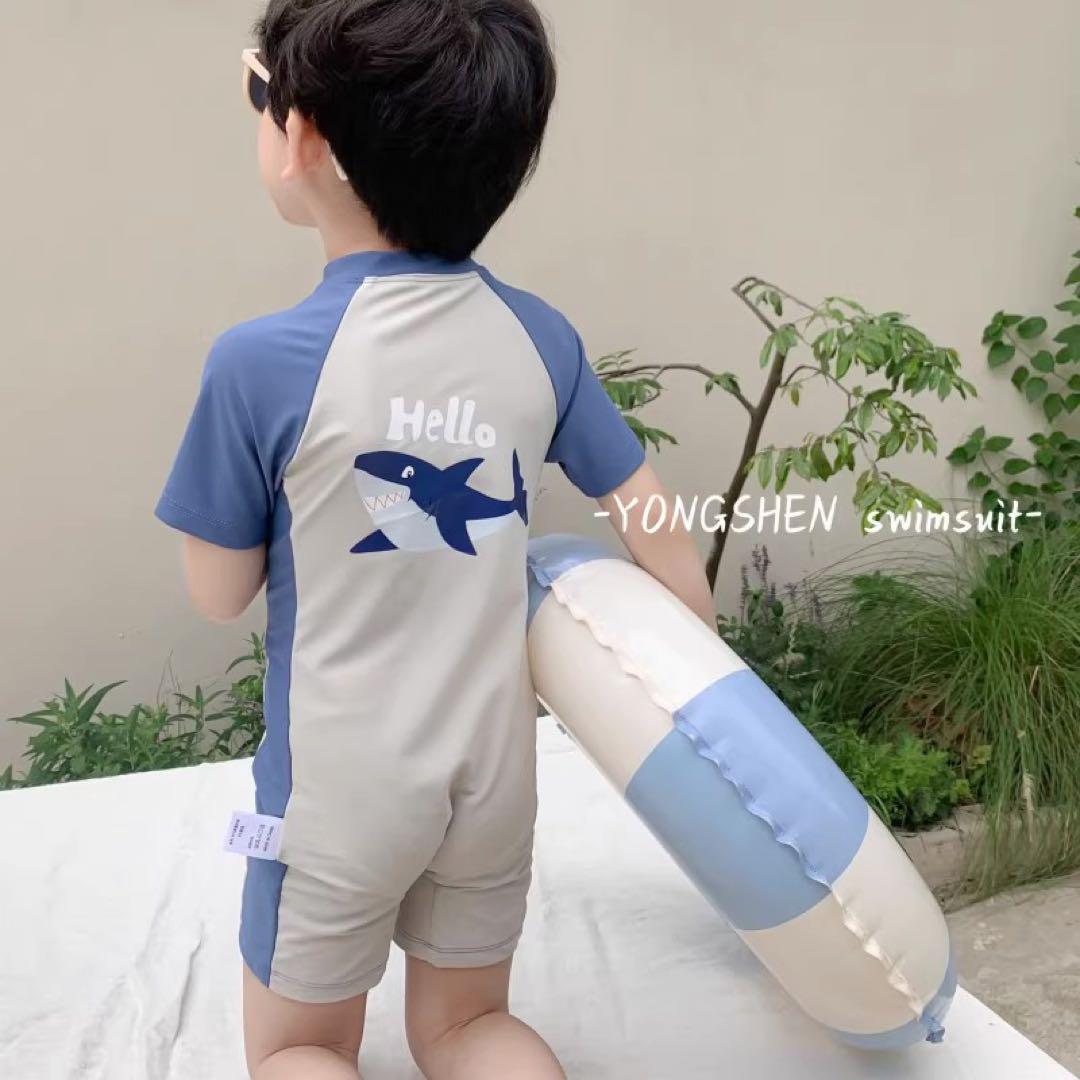 水着　男の子　120cm　XXL　子供用　半袖　サメ柄日焼けスーツラッシュガード