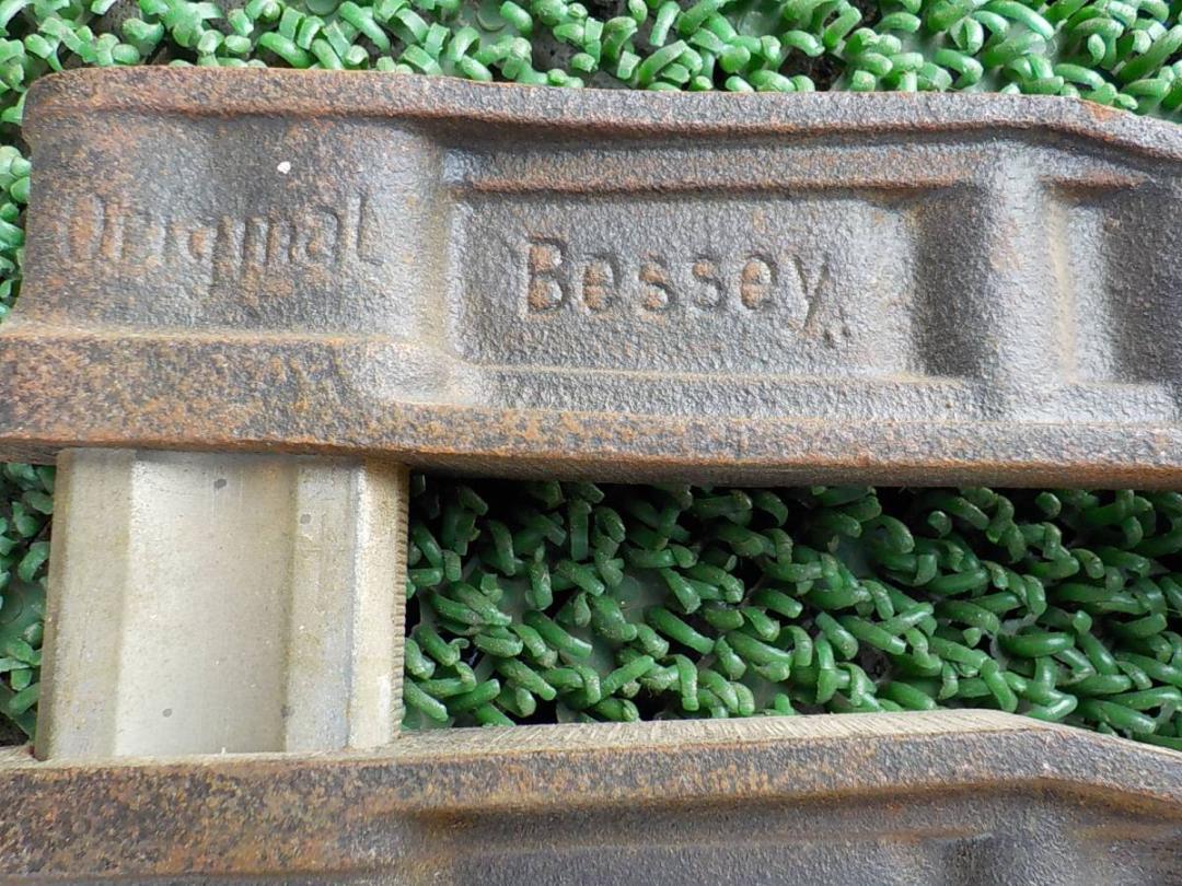 d538 BESSEY 長いクランプ2個 最大締付幅約1M 特大クランプ d538 BESSEY 長いクランプ2個 最大締付幅約1M 特大クランプ