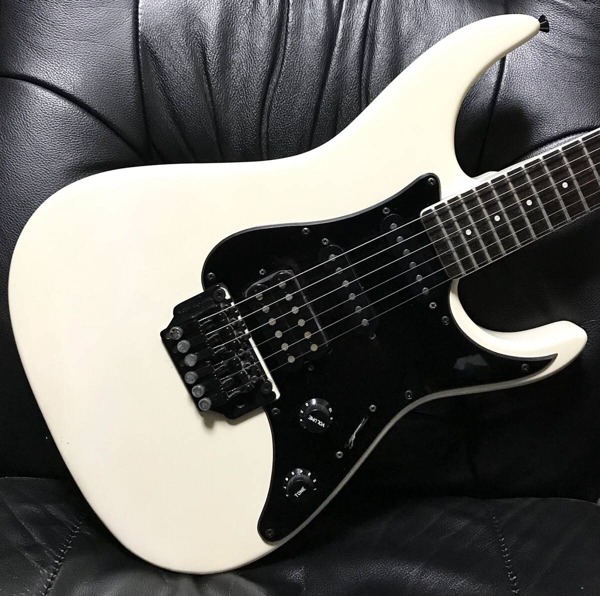 即落送料無料 FERNANDES フェルナンデス FR -55 日本製 金ロゴ L 即落送料無料 FERNANDES フェルナンデス FR -55 日本製 金ロゴ L