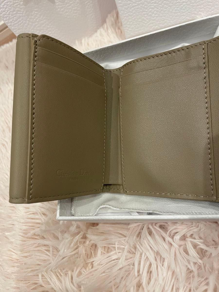 Lady Dior ロータスウォレット ディオール DIOR 三つ折り財布 Lady Dior ロータスウォレット ディオール DIOR 三つ折り財布
