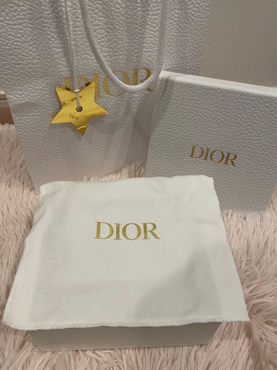 Lady Dior ロータスウォレット ディオール DIOR 三つ折り財布 Lady Dior ロータスウォレット ディオール DIOR 三つ折り財布