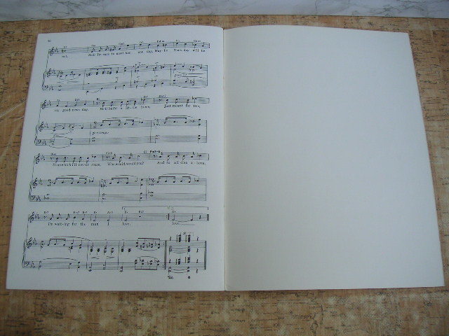 ∞　STRIKE UP THE BAND　WARNERR BROS.PUBLICATIONS INC、刊 ●洋書です、英文表記●　１９８４年_画像10