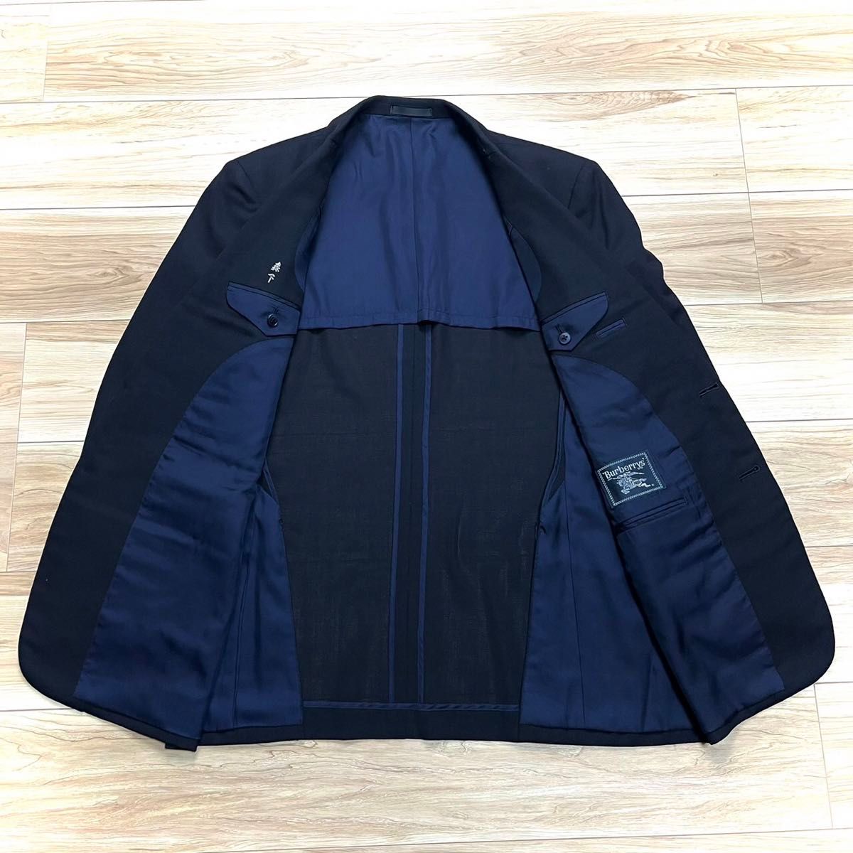美品 バーバリー 金釦 紺ブレザー ネイビー テーラード 美品 バーバリー 金釦 紺ブレザー ネイビー テーラード