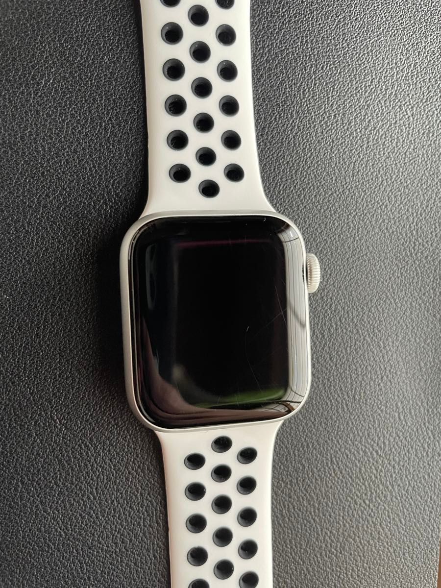 Apple Watch SE GPSモデル 40mm シルバーアルミニウム BT98 Apple Watch SE GPSモデル 40mm シルバーアルミニウム BT98