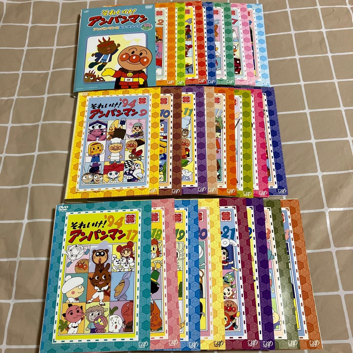 レンタル落ち】それいけ アンパンマンDVD '94 【24枚全巻セット レンタル落ち】それいけ アンパンマンDVD '94 【24枚全巻セット