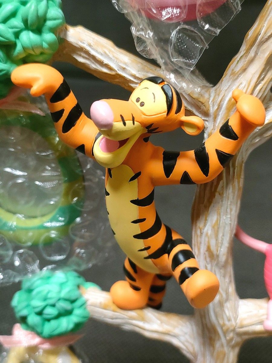 ディズニーストア クマのプーさん ツリー フォトフレーム 陶器 ディズニーストア クマのプーさん ツリー フォトフレーム 陶器