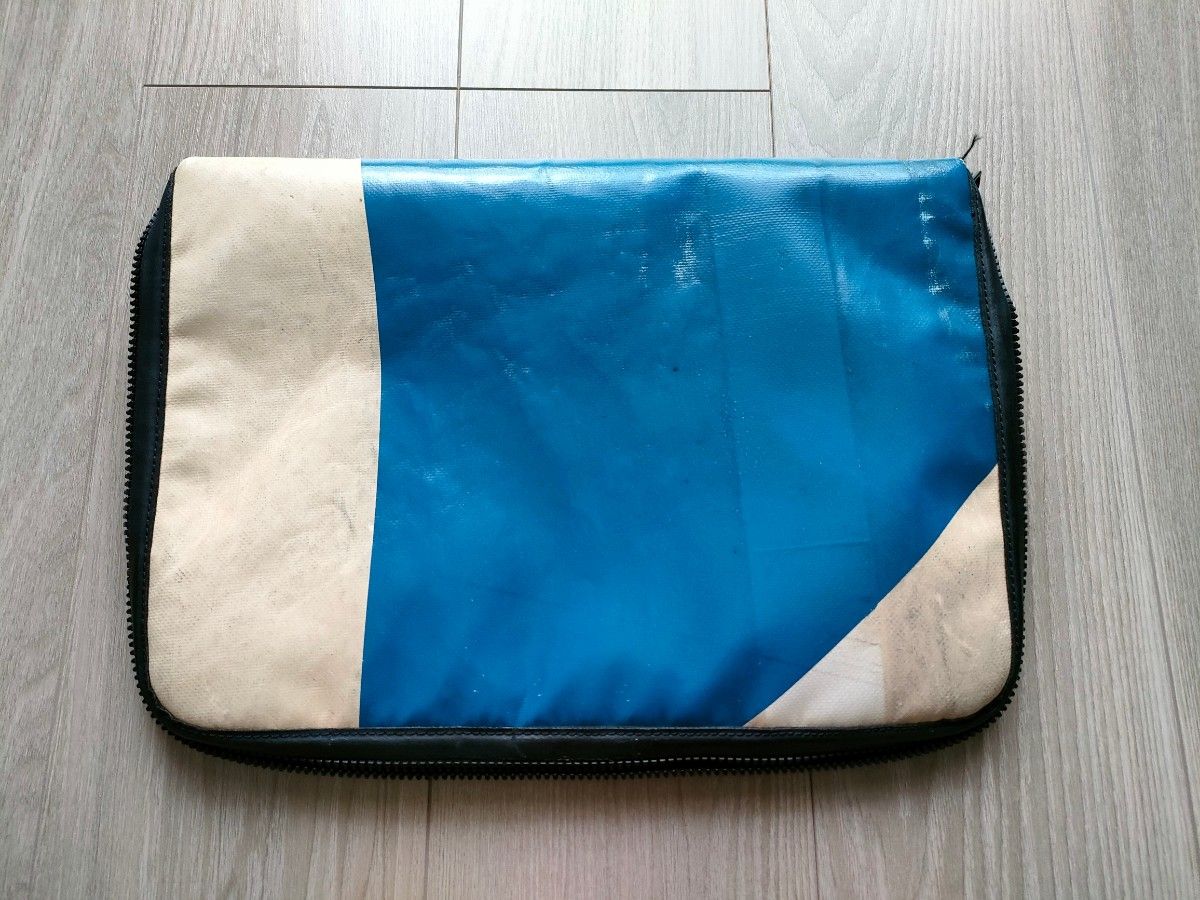 FREITAG フライターグ パソコンカバー パソコンケース PCカバー FREITAG フライターグ パソコンカバー パソコンケース PCカバー